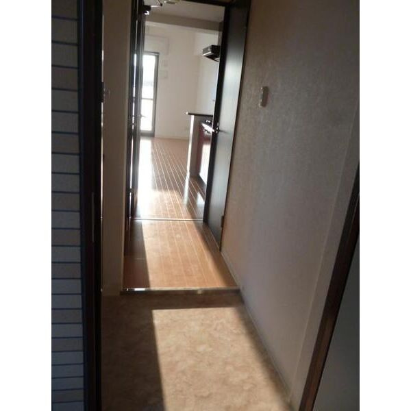 エクセレント上新20の玄関