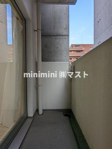 フィオレ立売堀のバルコニー