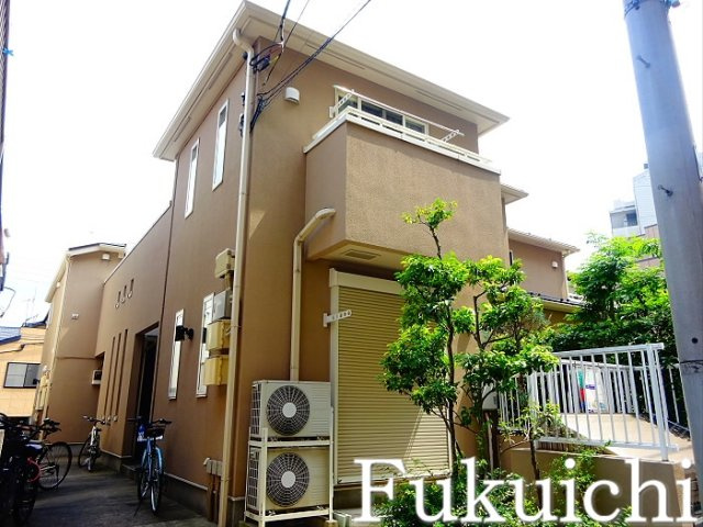 カーサ碑文谷の外観