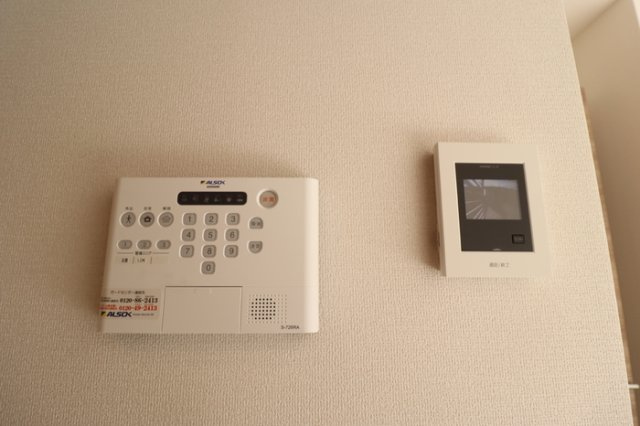 エタニティ Ⅰ・Ⅱ・Ⅲ・Ⅳのセキュリティ|アルソックホームセキュリティ標準搭載、カラーモニター付インターホン