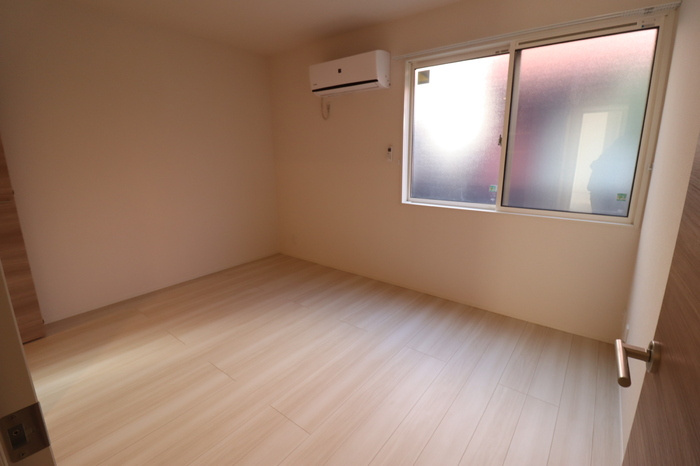 エタニティ Ⅰ・Ⅱ・Ⅲ・Ⅳの寝室|洋室（エアコン付）