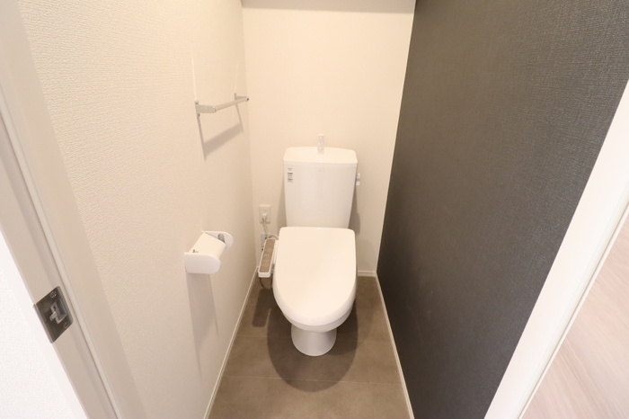 エタニティ Ⅰ・Ⅱ・Ⅲ・Ⅳのトイレ|もちろん温水洗浄暖房便座です（デザインクロス仕様）