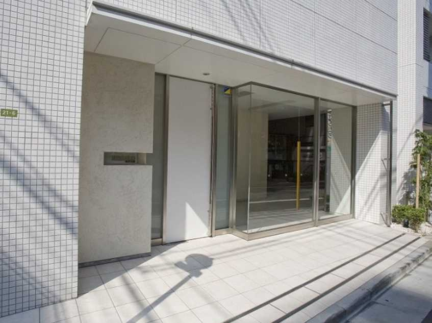 KDXレジデンス駒沢公園　駒沢公園至近　ルーフバルコニー　眺望良好のエントランス