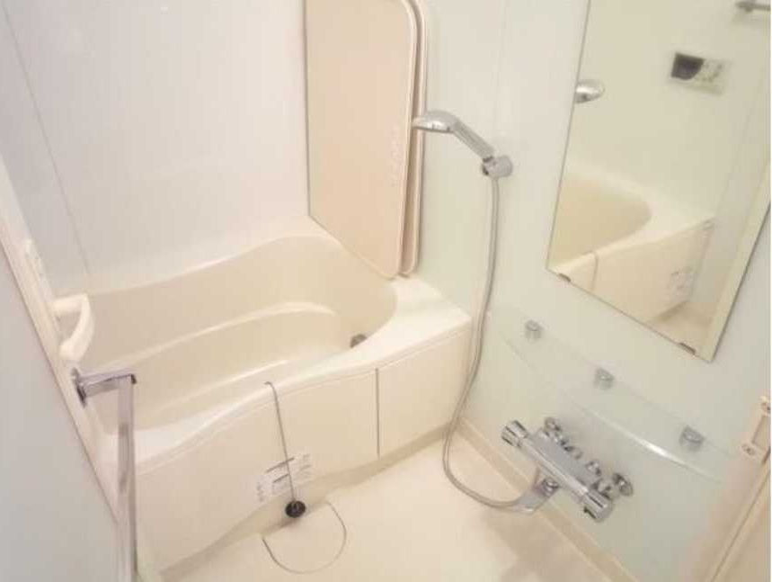 KDXレジデンス駒沢公園　駒沢公園至近　ルーフバルコニー　眺望良好の浴室