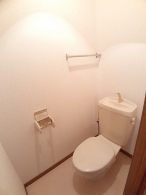 【トイレ】 | ｊｏｌｉ　ｃｏｕｒ　Ａ | 落ち着いたトイレです