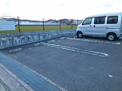 【駐車場】 | クレメントＡ | 駐車スペースもあります