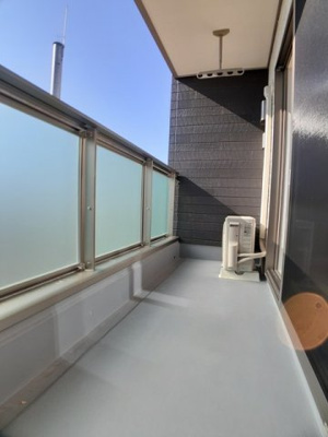 【バルコニー】 | ボナ・フォルトゥーナ | お洗濯にも便利なバルコニー付き