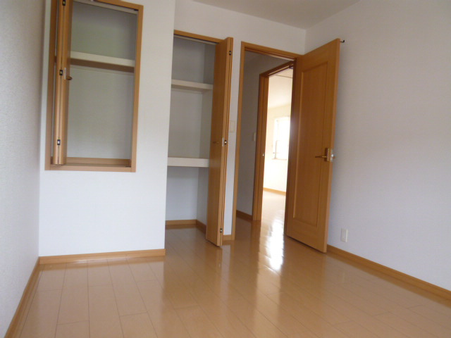 パラッツオ・クォーレＡの寝室|洋室