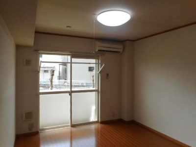 【内装】 | ベレッツァ・カーサ | 明るい室内です