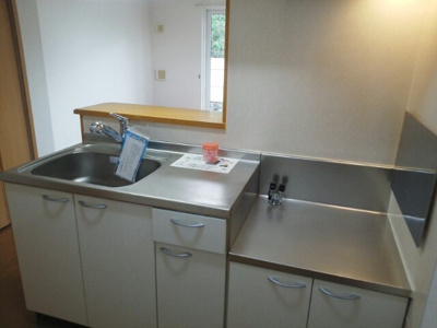 【キッチン】 | フォンテーヌブロー | コンパクトなキッチンで掃除もラクラク