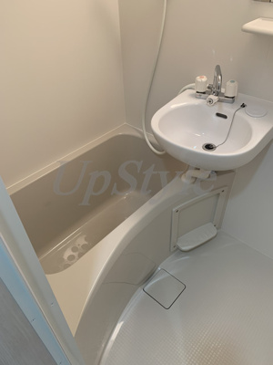 【浴室】 | リブ六町