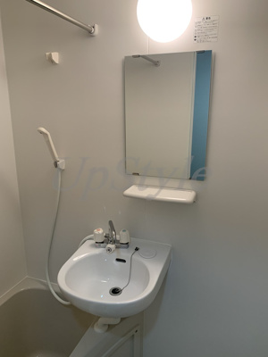 【洗面所】 | リブ六町