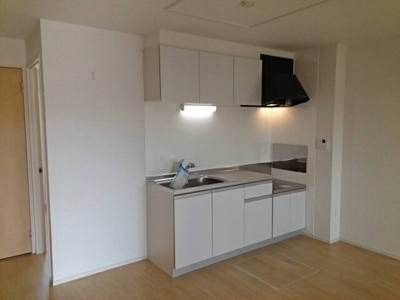 【キッチン】 | ガーデニア・Ｃ | コンパクトなキッチンで掃除もラクラク