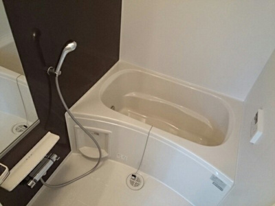 【浴室】 | ガーデニア・Ｃ | ゆったり過ごせるお風呂です