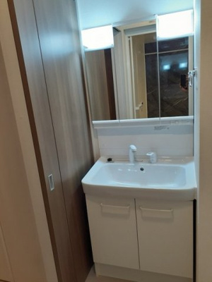 【洗面所】 | ドルチェ | 明るい洗面所です