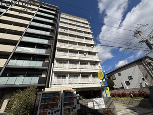 エレベーター付きで高層階も楽々♪