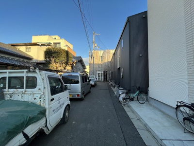 【その他共用部分】 | シャンティ下新庄 | 前面道路です