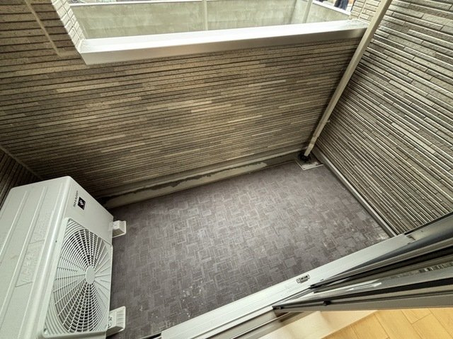 サニーレジデンス鷺洲Ａのバルコニー|バルコニーがあります