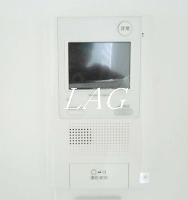 【セキュリティ】 | Kiinu Blanc ～キーヌ・ブラン～ | モニター付きインターホンです。