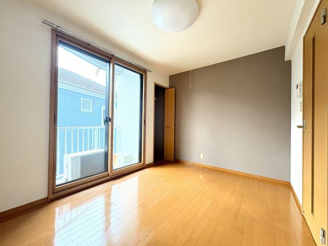 アヴェニューコート福生の居間・リビング