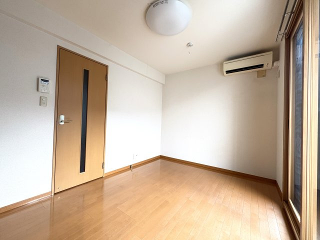 アヴェニューコート福生の居間・リビング