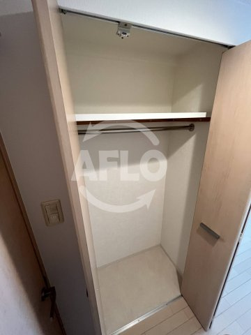 ジュネーゼグラン弁天町の収納|ジュネーゼグラン弁天町　クローゼット