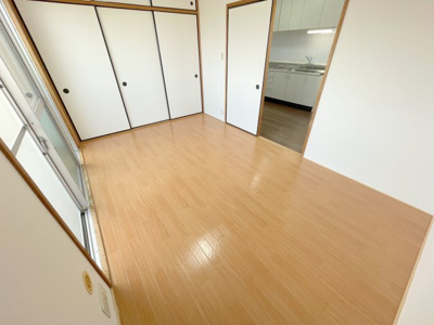 【寝室】 | バスタ　３０１