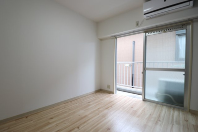 【寝室】 | サンシャイン高殿