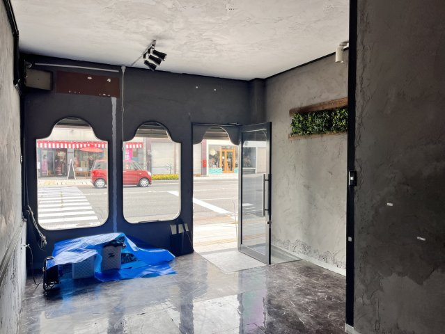 【エントランス】