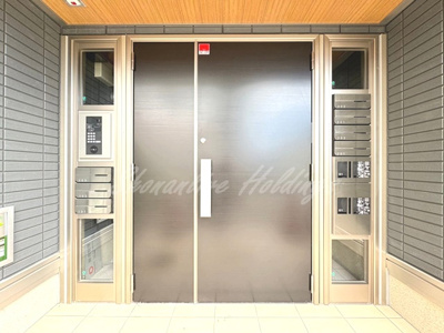 【エントランス】 | D'BLESS湘南辻堂 | 清潔感のあるエントランスです♪