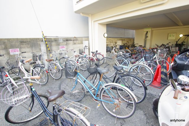 サンフラッツ新大阪別館　仲介手数料無料の駐車場