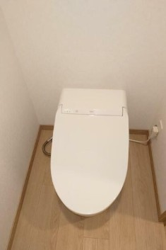 【トイレ】 | ルーブル練馬伍番館 | 温水洗浄便座。