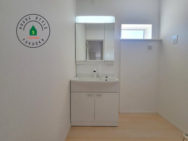 福岡市西区今宿東3丁目第10-6棟(2号棟)の内観：施工例|洗面所は小さなプライベートスペース。歯磨き、洗顔と毎日施す個人空間。