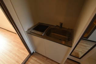 コンパクトな壁付けキッチンです！