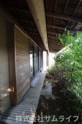 【庭】 | 旅館のような平家