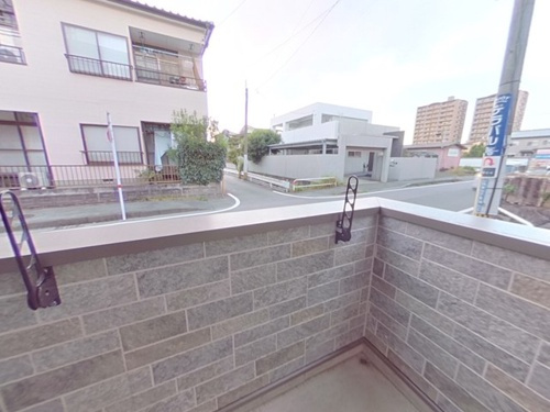 熊本市中央区坪井６丁目のアパートのバルコニー