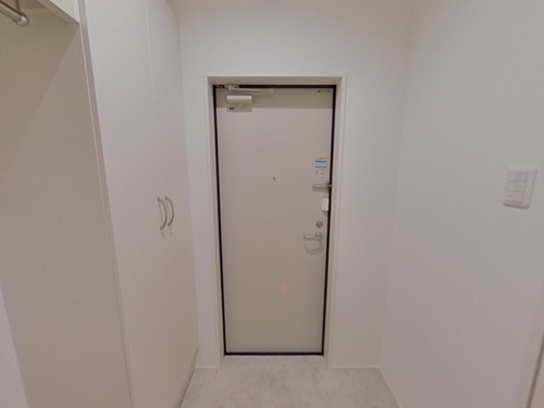 熊本市中央区坪井６丁目のアパートの玄関