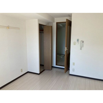 【洋室】 | ロイヤルイトウ