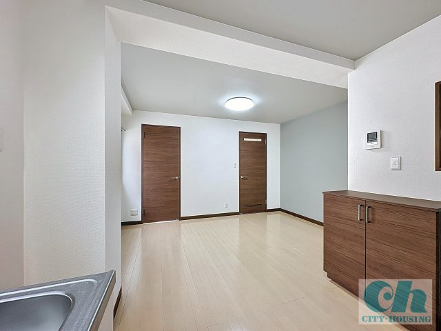 リッツ大森北 301号室の居間・リビング