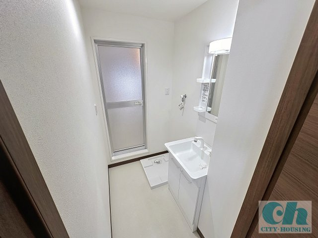 リッツ大森北 301号室の洗面所