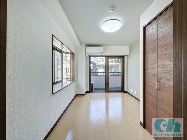 リッツ大森北 301号室の洋室