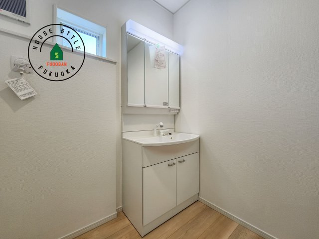 福岡市西区今宿東3丁目第10-6棟(3号棟)の内観：施工例|洗面所は小さなプライベートスペース。歯磨き、洗顔と毎日施す個人空間。