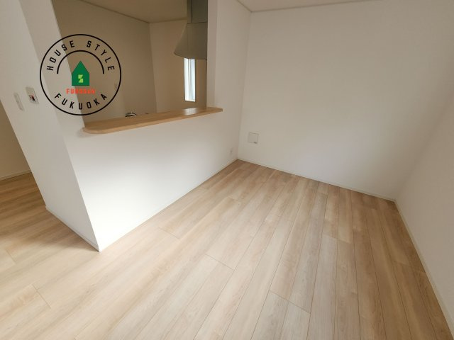 福岡市西区今宿東3丁目第10-6棟(3号棟)の内観：施工例|ダイニングとリビングのメリハリが付けやすい空間設計になっています。