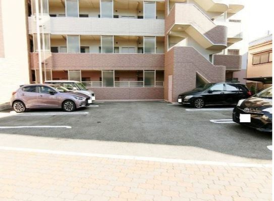 【駐車場】 | ヴィラ村雨 | ☆神戸市須磨区　ヴィラ村雨☆