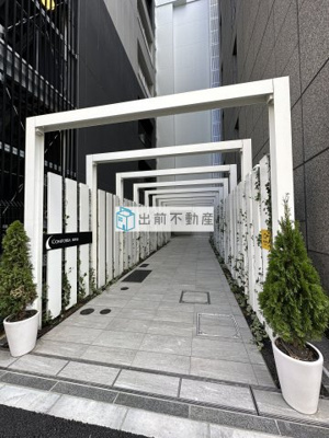 【エントランス】 | コンフォリア東新宿