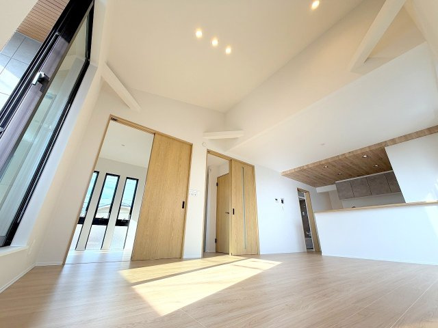 福生市武蔵野台2丁目　中古戸建の居間・リビング