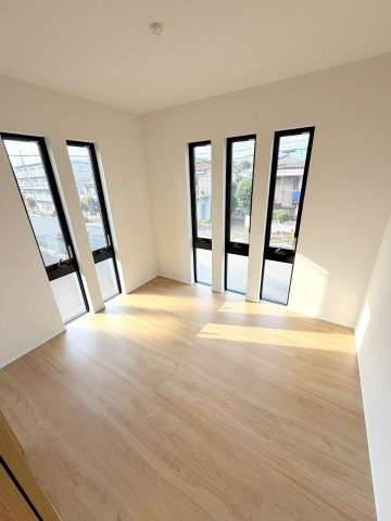 福生市武蔵野台2丁目　中古戸建の洋室