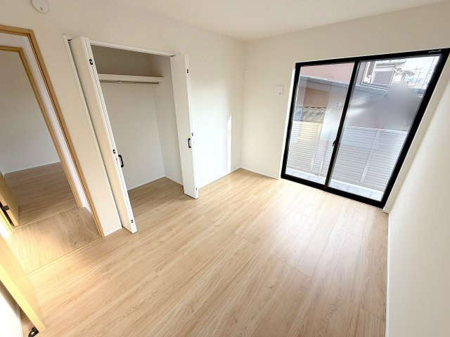 福生市武蔵野台2丁目　中古戸建の洋室