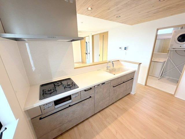 福生市武蔵野台2丁目　中古戸建のキッチン