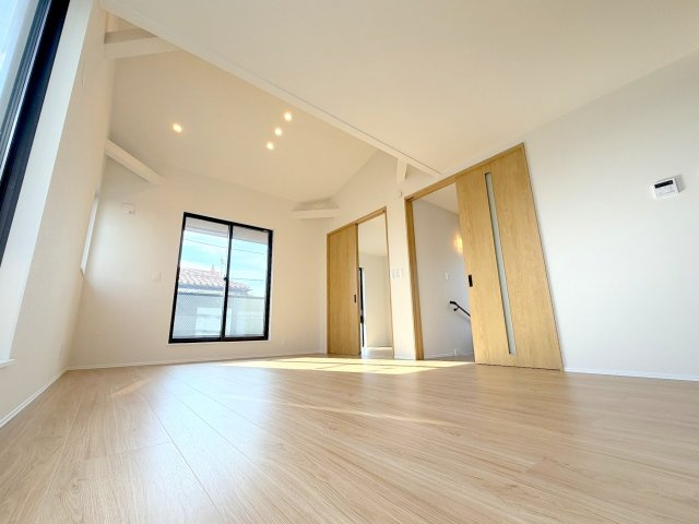 福生市武蔵野台2丁目　中古戸建の居間・リビング